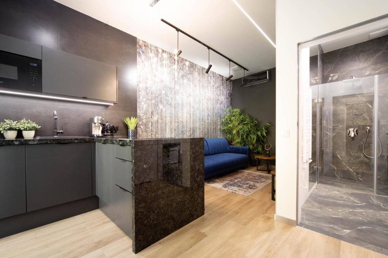 Jacuzzi Apartment Main Square Krakow Ngoại thất bức ảnh