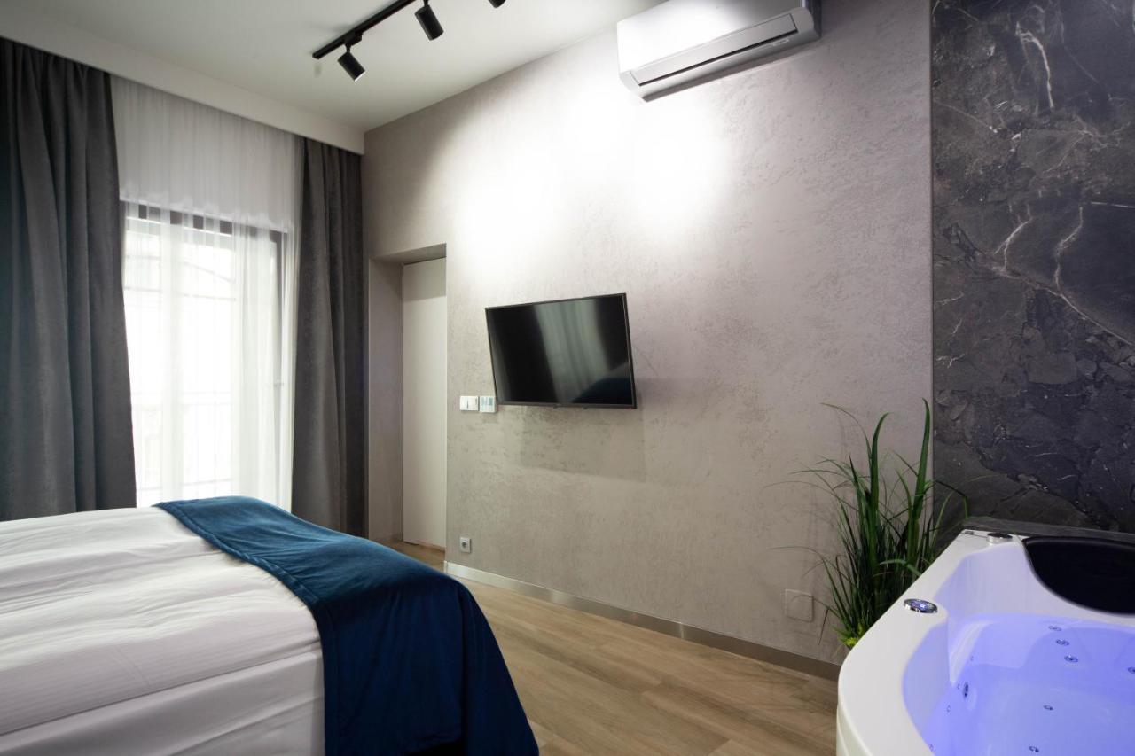 Jacuzzi Apartment Main Square Krakow Ngoại thất bức ảnh